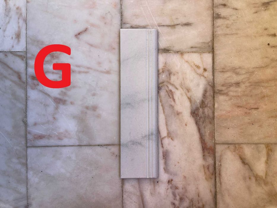 Vendo azulejos / revestimento