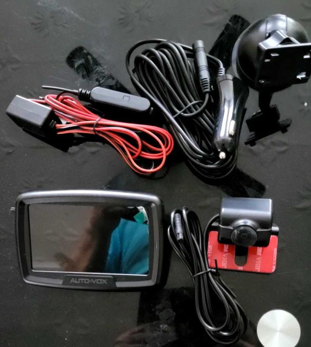 Sprzedam nową kamerę cofania