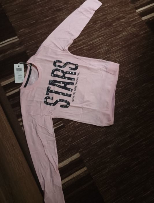 Bluzka, bluza, koszulka, top 140