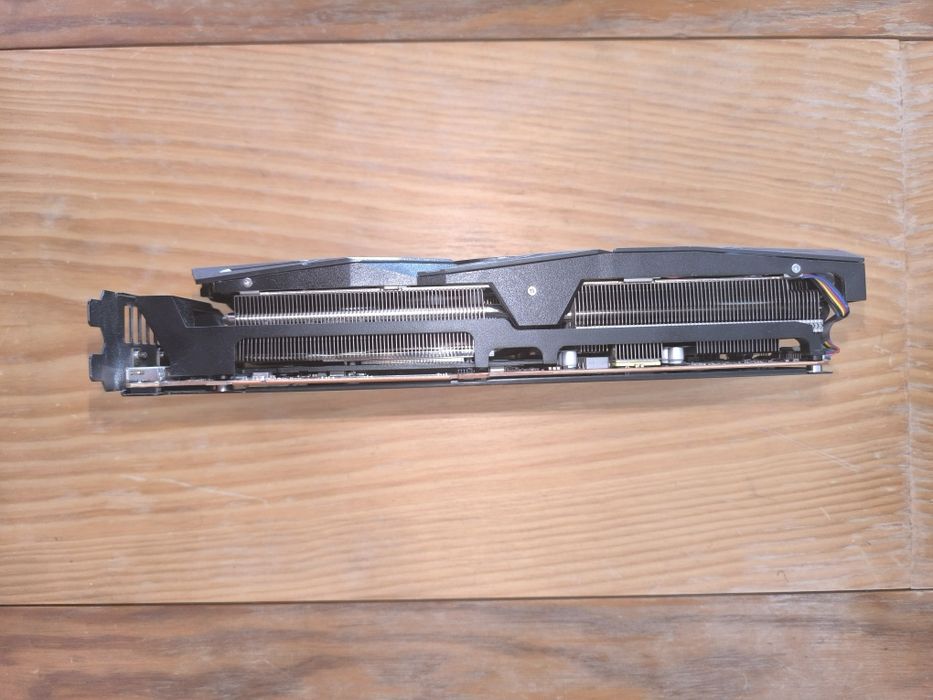Asus Rog Strix Radeon RX 5700 XT