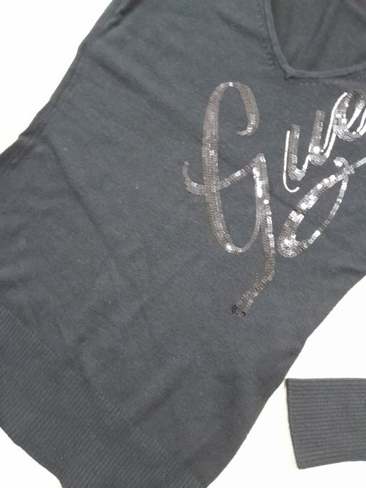 Camisola  Guess em bico