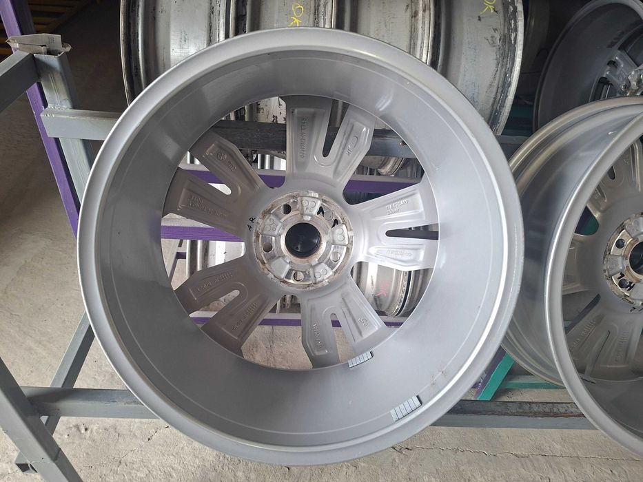 Оригінальні диски Фольцваген ID4 5/112 R19 8J ET45 11A.071.499