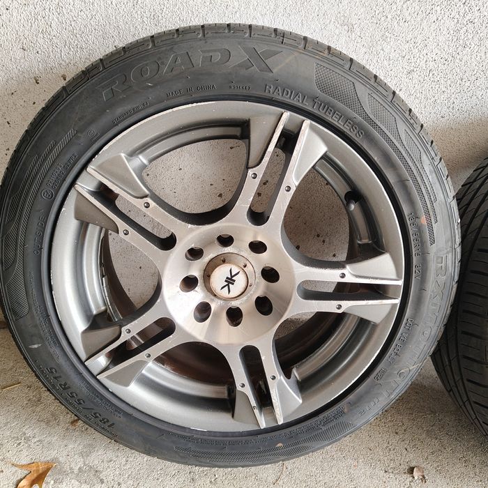 Vendo jantes 15 com pneus novos
