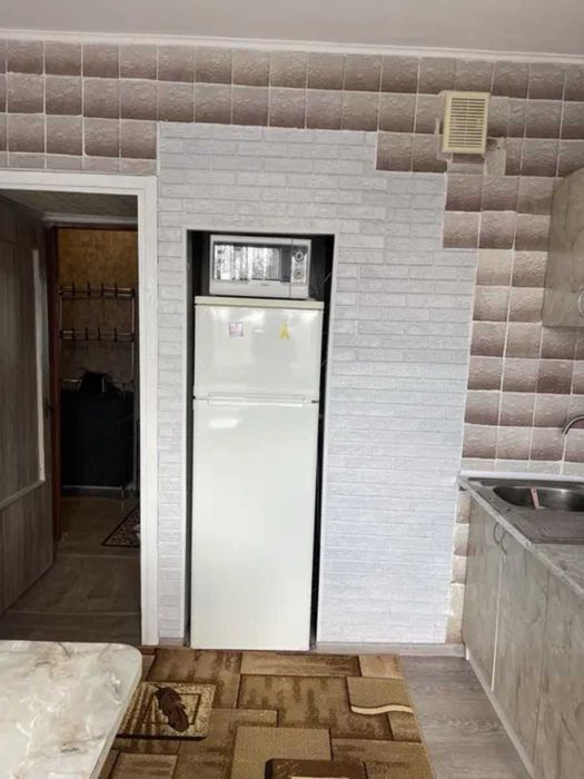 Сдаётся 3-комнатная квартира в районе Химик