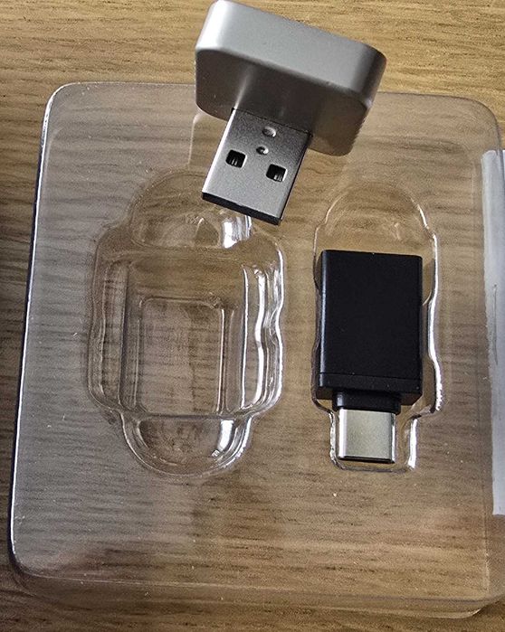 Adapter  2w1 CarPlay / Android Auto bezprzewodowy
