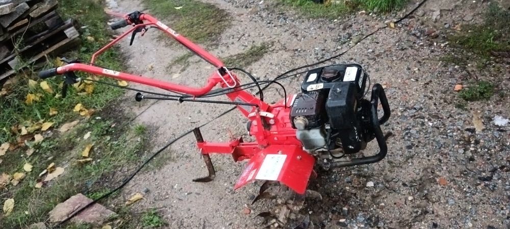 Moto enxada semi nova