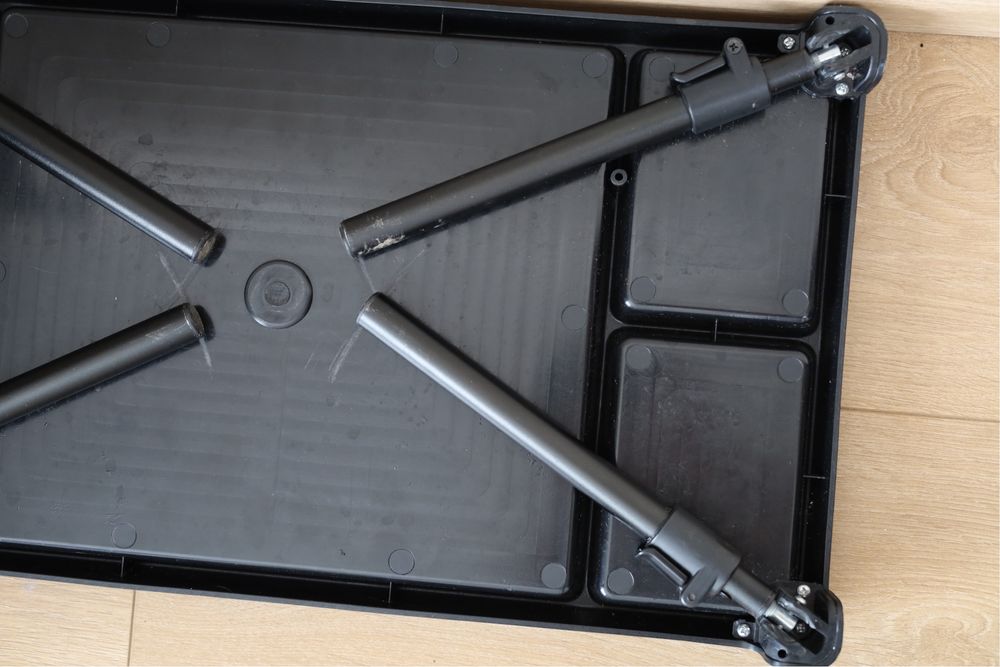 Stolik karpiowy Mikado