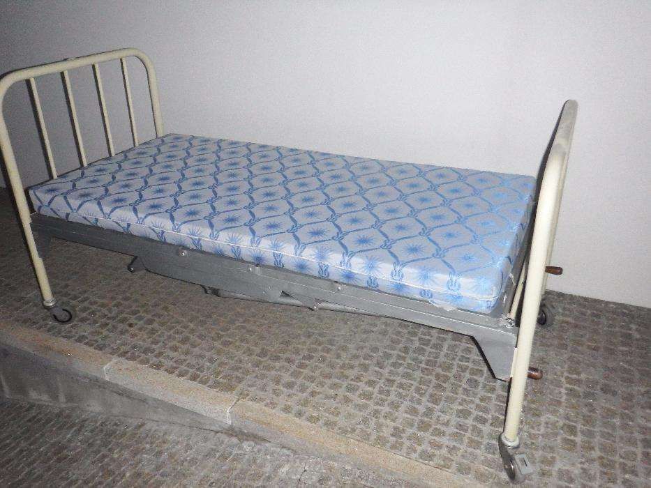 Cama hospitalar