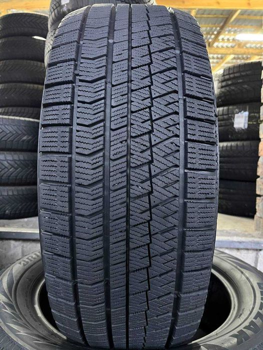 Шини вживані зимові 225/55 R17 BRIDGESTONE BLIZZAK VRX2