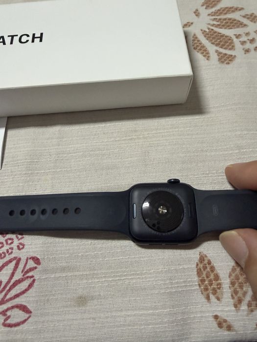 Apple Watch SE GPS 40mm 2 Geração, em bom estado geral, comprado em 02/12/2024