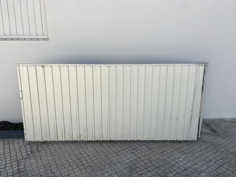 VENDO Portão/Gradeamento com rodas e Porta