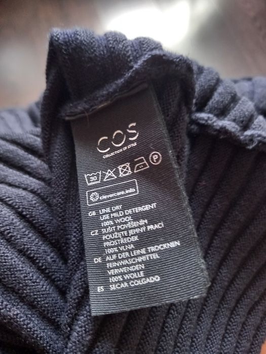 Женское платье бренд COS