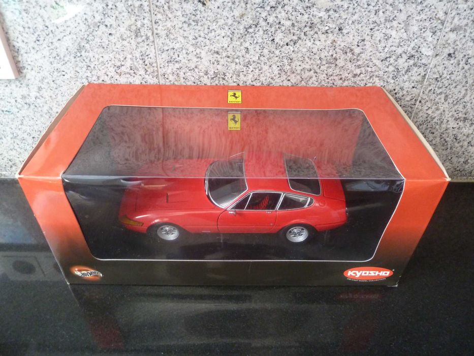1:18 Kyosho, Ferrari 365 GTB/4 Daytona 1971, AutoArt Minichamps