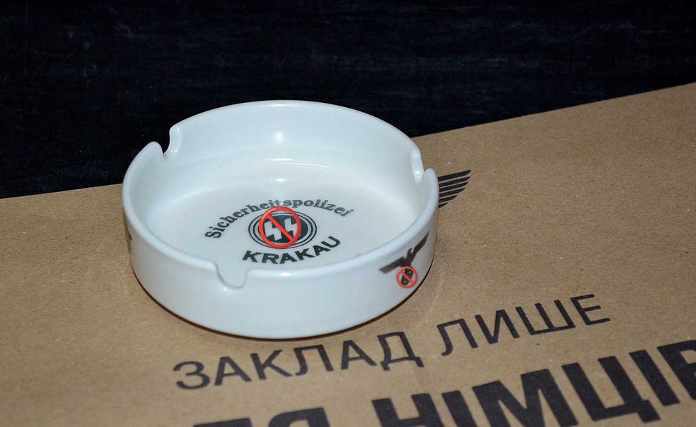 Пепельница Вермахт попільничка Рейх символ Поліція порядку Краков 1940