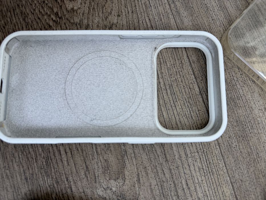 Чехлы на Iphone 17 pro