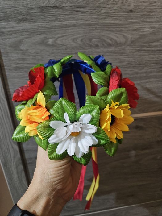 Віночок зі стрічками