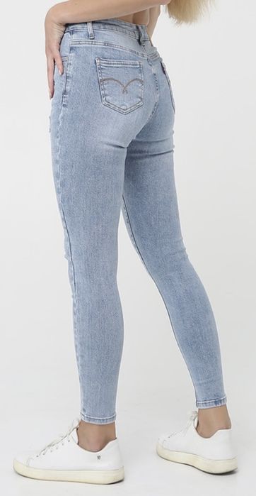 Літні голубі джинси XL