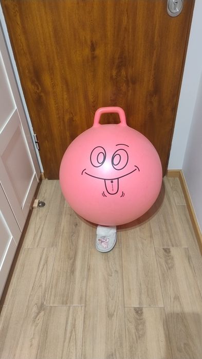 Sprzedam piłkę dmuchaną 60 cm