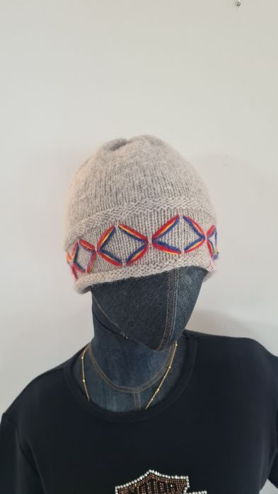 Czapka 85% Schetland Wool Wełna. Podszewka z polaru. Szara. 52 - 63 cm