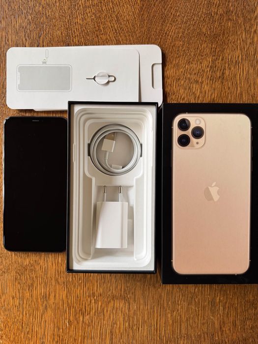 iPhone 11 Pro Max 256GB w kolorze złotym, bateria 85%