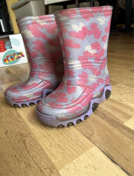 Kalosze dla dziewczynki, rozmiar 24-25, dł wkładki 16 cm