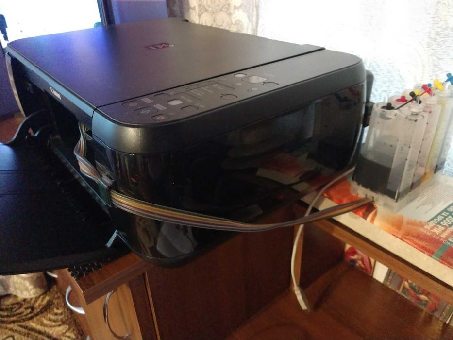 Продам принтер Canon Pixma MP280 3в1