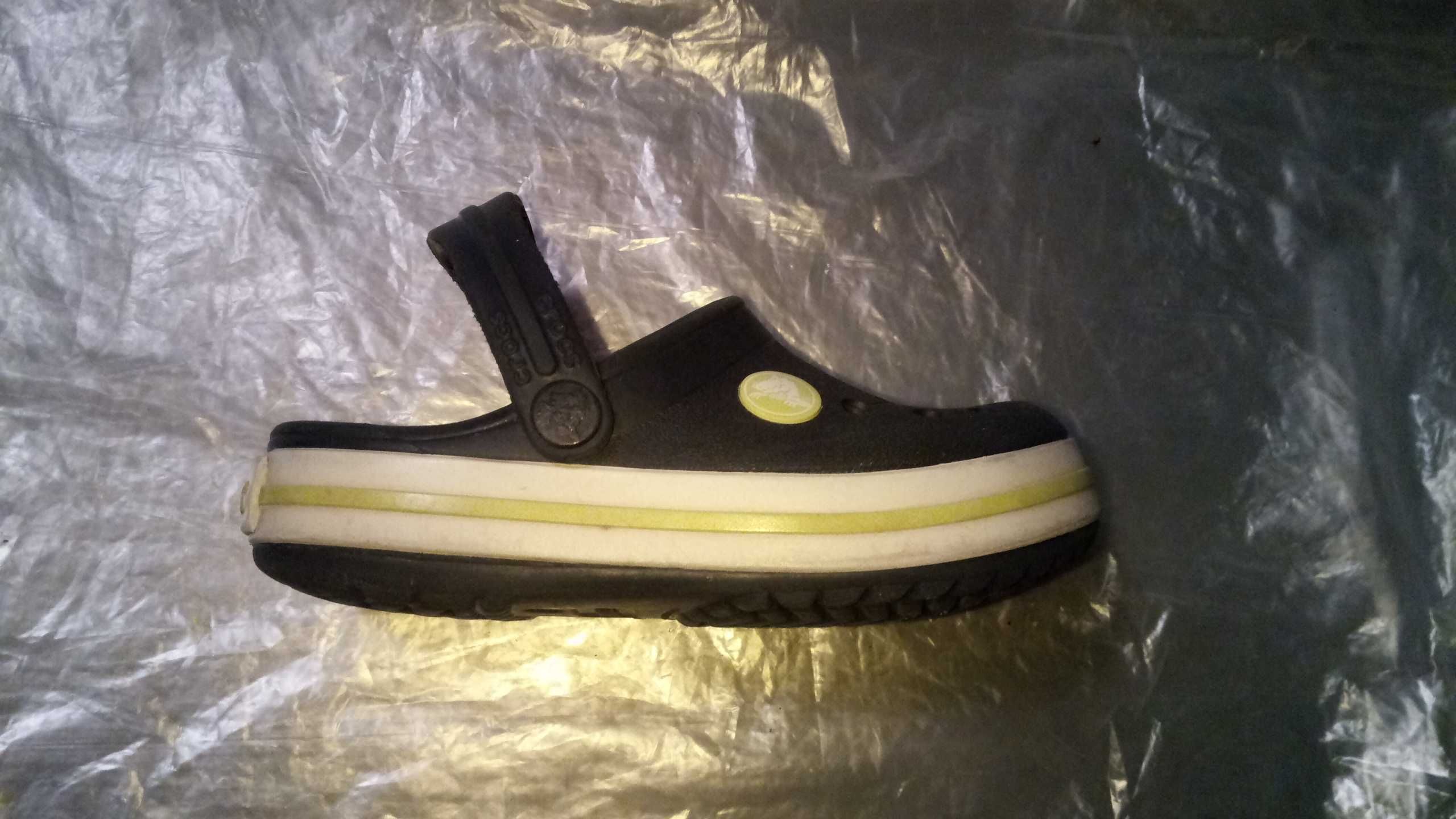 Crocs 9 best sale
