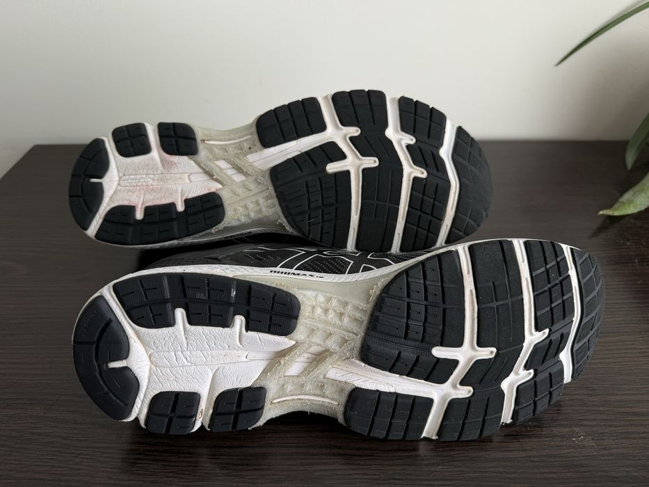 Кросівки для бігу АСІКС GEL-KAYANO 26 (1011A541) Розмір 47 на 30 см
