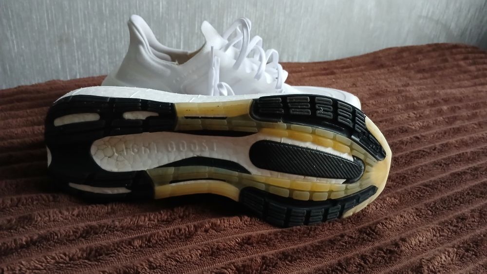 Кросівки Adidas Ultraboost 47 розмір