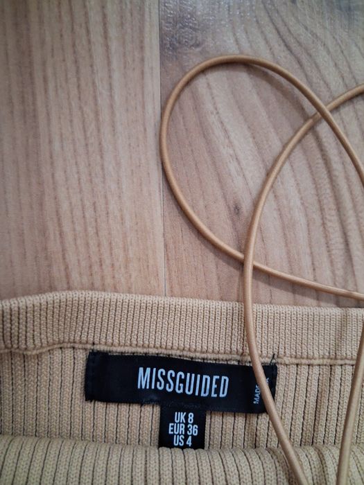 Beżowy top Missguided