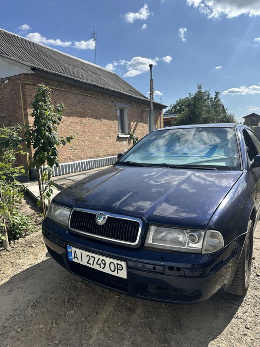 Skoda Octavia Tour 2.0 бензин  | МКПП | 243 тис. км
