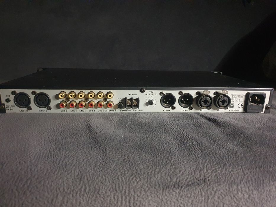 Усилитель,  предуселитель  APART PM 7400 MKII
Усилитель APART