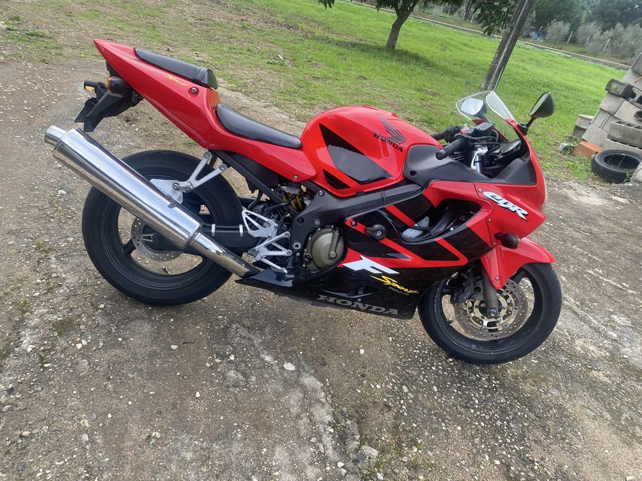 Honda CBR 600 F4i
