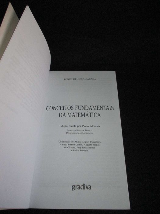 Livro Conceitos Fundamentais da Matemática Gradiva