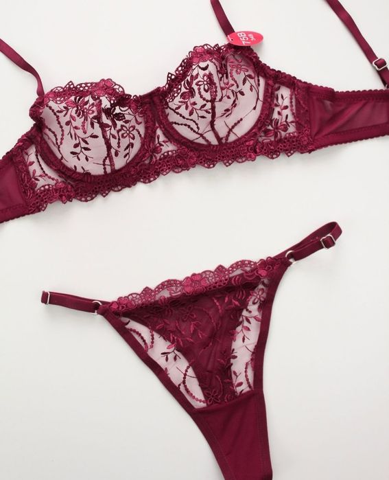 Білизна, комплект бордовий, новий! 80В