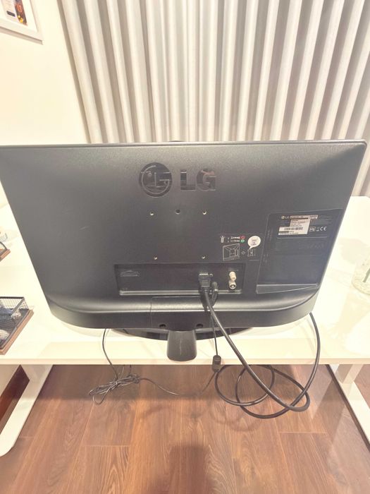 TV 22" como nova