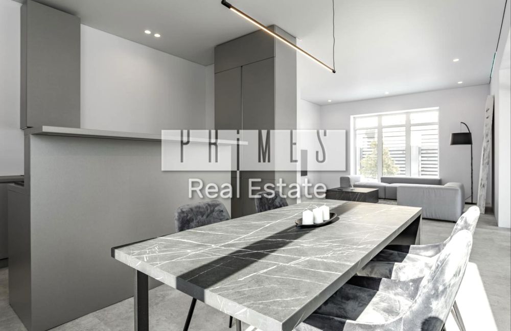 Будинок з топовою ділянкою в Лісниках повністю готовий до заселення.