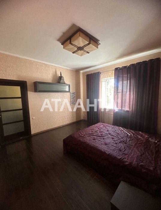 Будинок біля моря