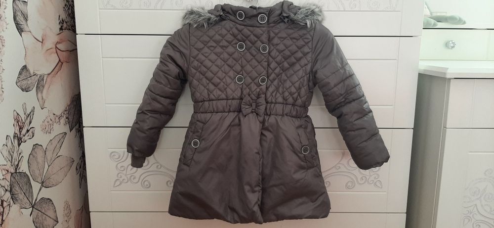 Coccodrillo płaszczyk w rozmiarze 104