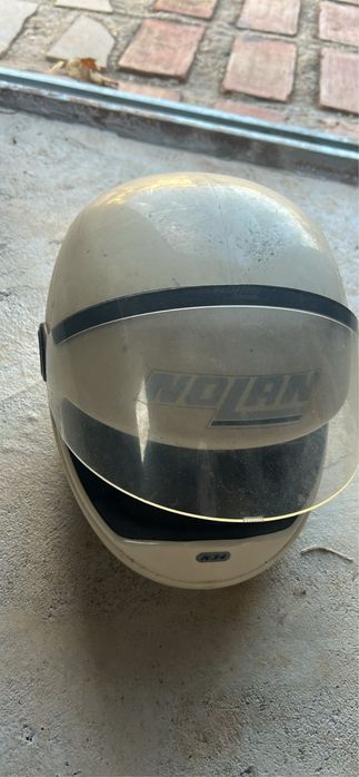 Vende se capacete por 6€