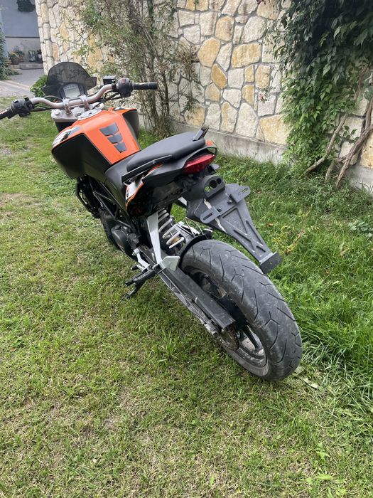 Ktm duke 125 стріт