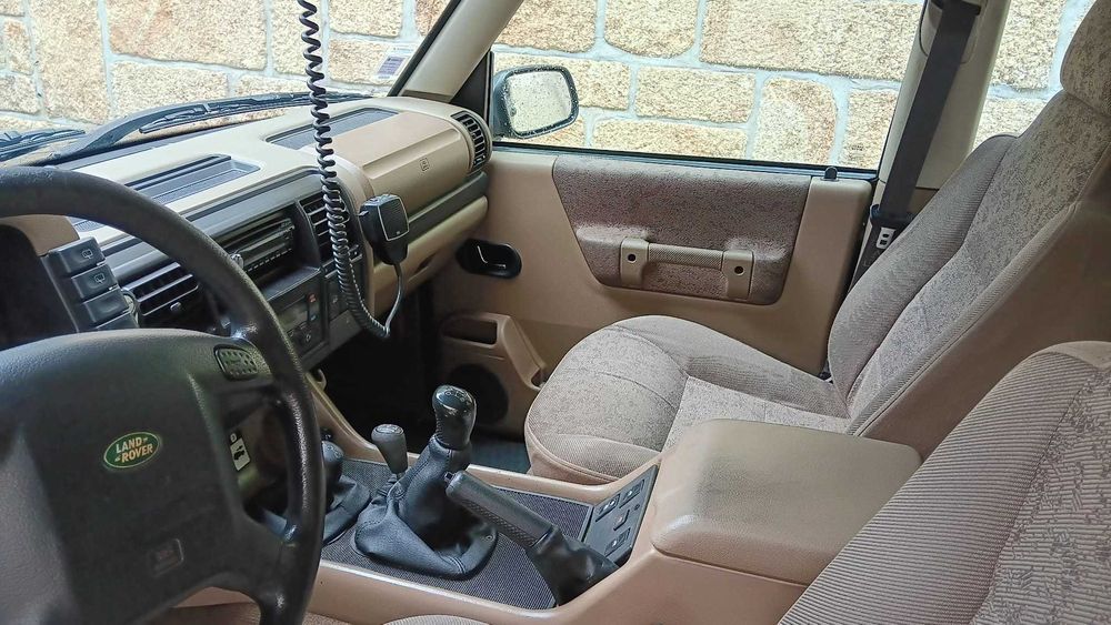 Land Rover Discovery impecável