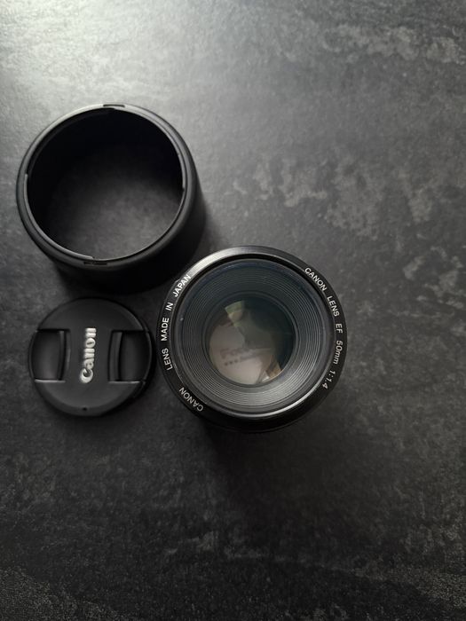 Обʼєктив Canon EF 50 1/4