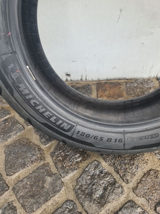 Pneu Michelin 180/65 b16