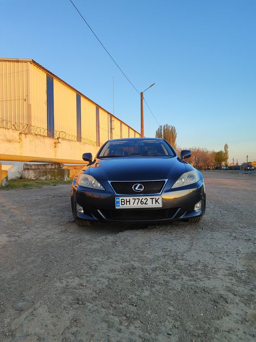 Продам Lexsus IS220D