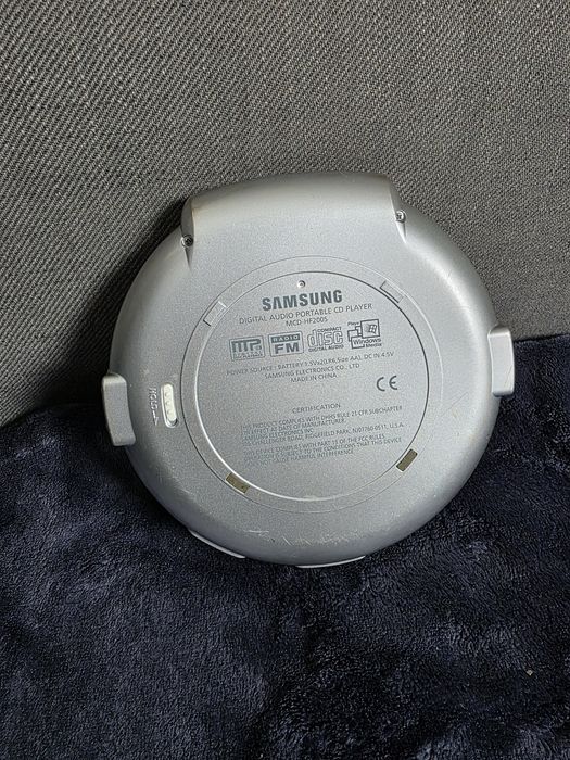 Samsung Digital Portable CD Player MCD-hf200s