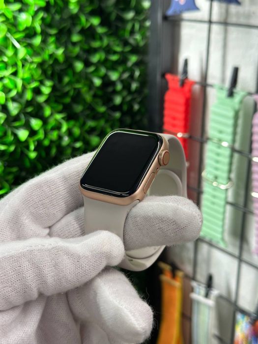 Apple Watch SE40mm Gold SE2020/21 Магазин, Гарантія, Вибір