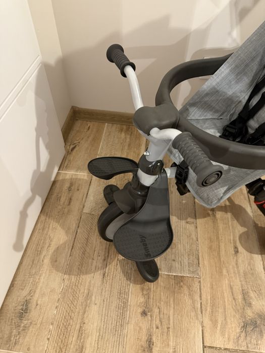Sprzedam wózek z rowerkiem SMOBY