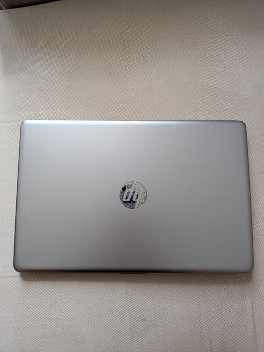 Laptop HP-250-G7