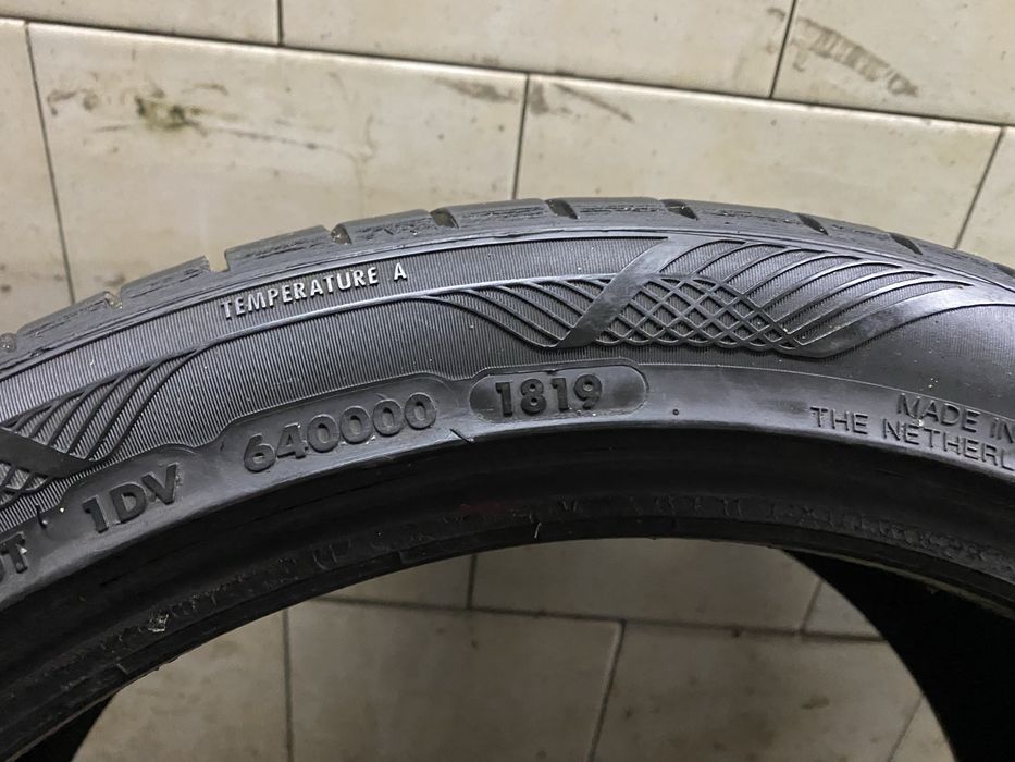 Лето vredestein ultrac satin 215 40 r17